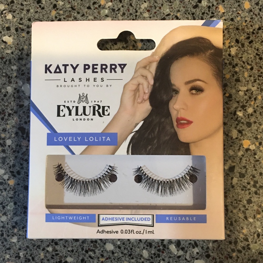 NIB.  KATY PERRY LASHES “LOVELY LOLITA”